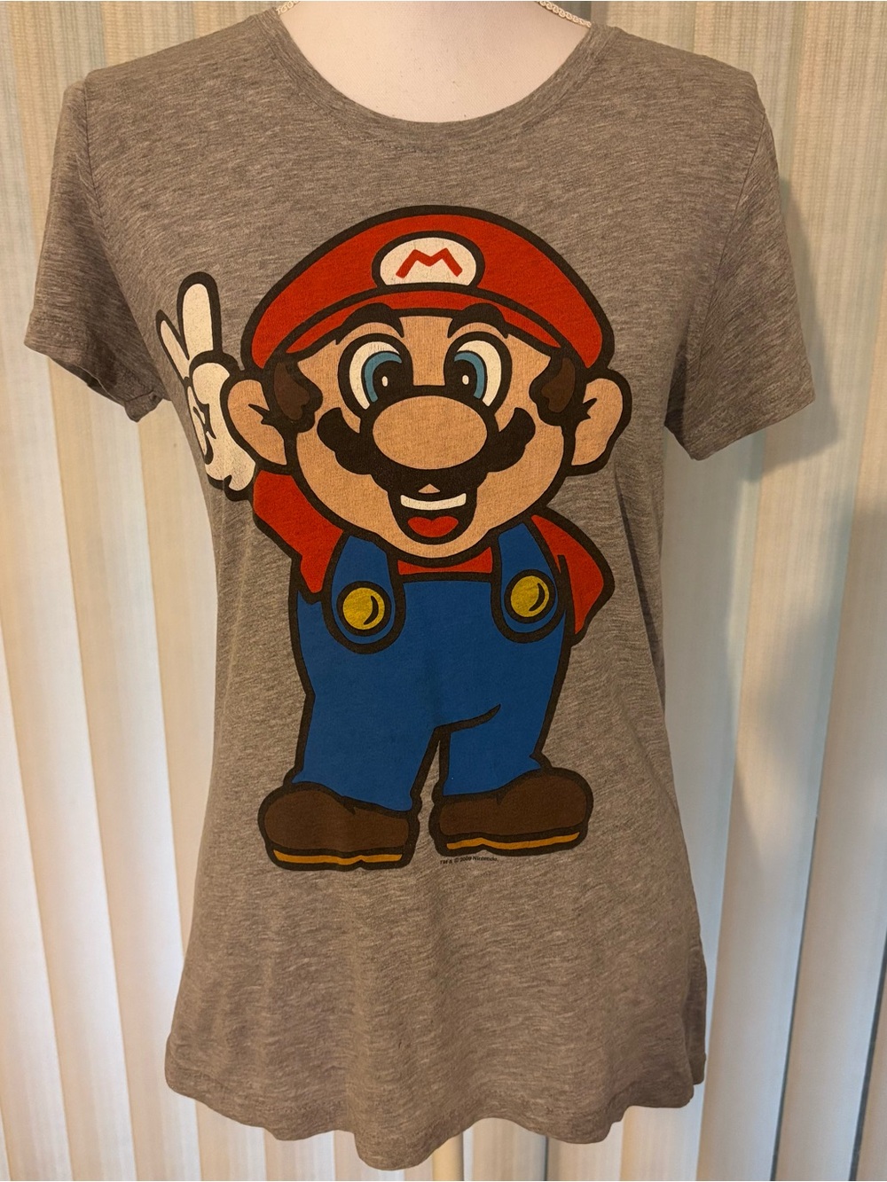 Vintage Super Mario Peace Sign Heather Grey Fitted Graphic T-Shirt